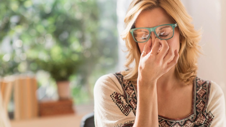 Migraine tiền đình là gì? Chẩn đoán và điều trị thế nào?