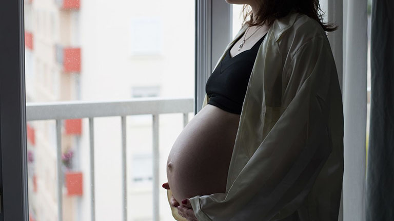 Tâm trạng mẹ bầu ảnh hưởng đến thai nhi như thế nào