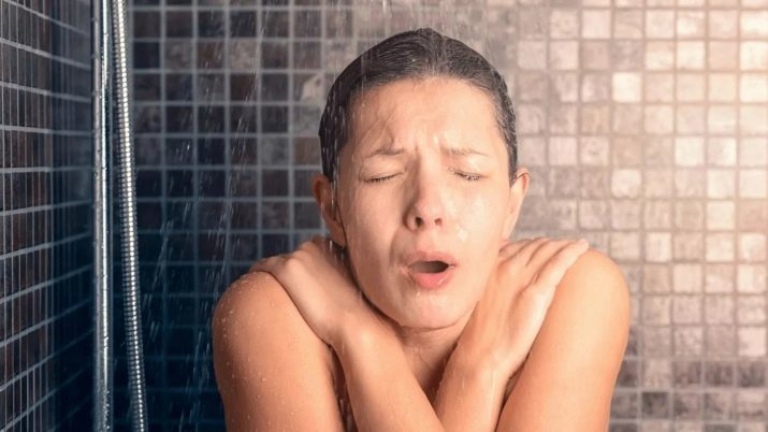 hội chứng sợ tắm rửa là gì?